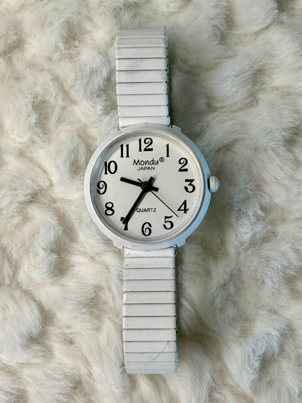 Mondu Japan White Enamel Quartz Watch *Needs Battery